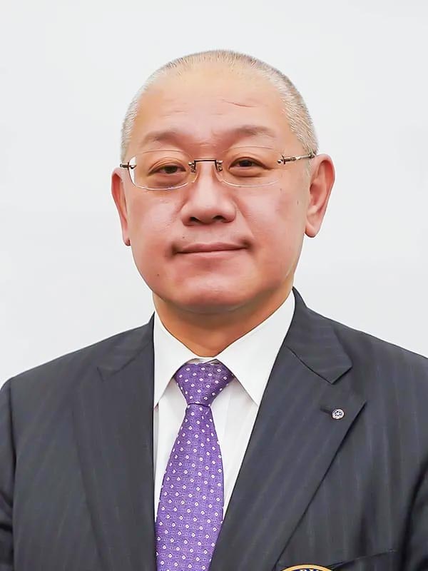 会長　峰　覚雄